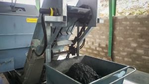 Extractor de cenizas y residuales de incineración
